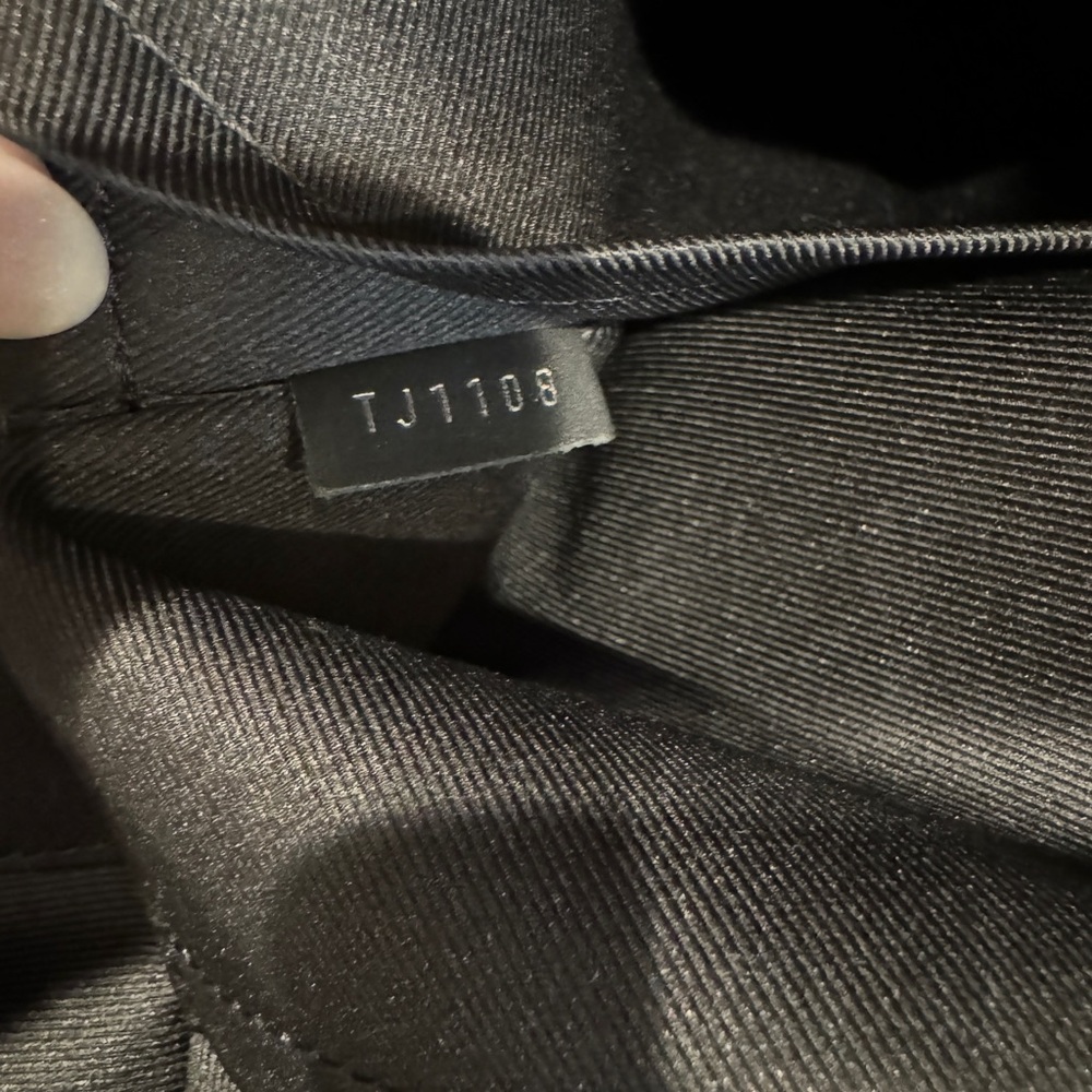 💯Authentic Louis Vuitton Discovery Backpack Monogram Eclipse Canvas. - Picture 12 of 16